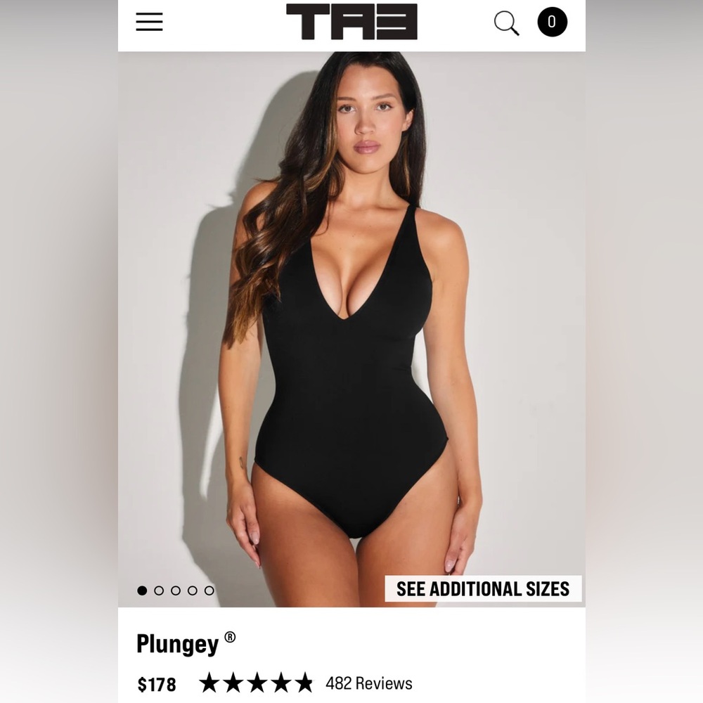 TA3 Swimsuit Plungey Black